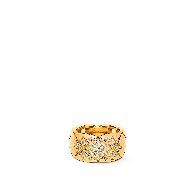 CHANEL Coco Crush Ring