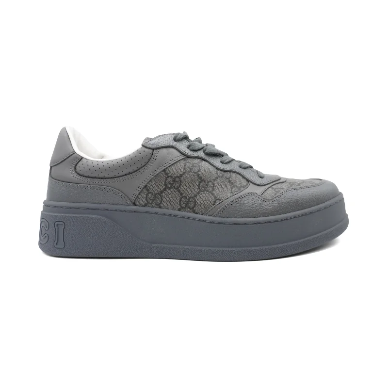 Gucci 'GG Supreme' Low-Top Sneakers - Men's 10.5