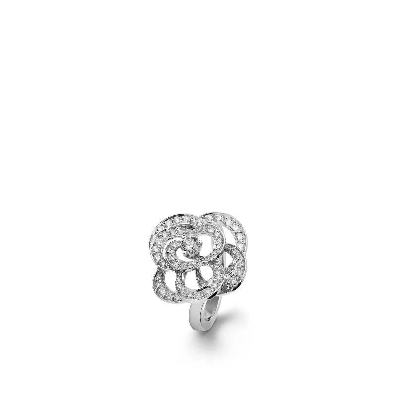 CHANEL Fil De Camelia Medium Ring