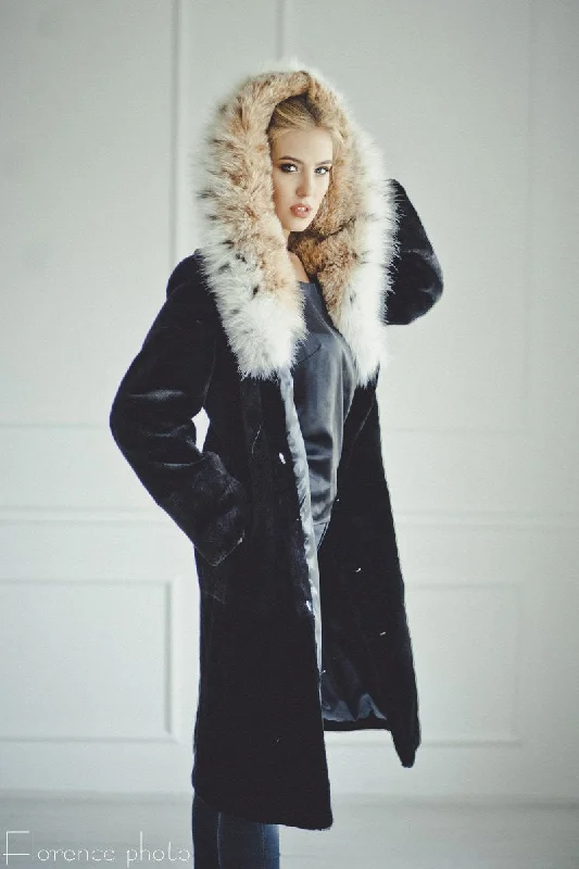 Beaver Fur Hooded Coat (Black)